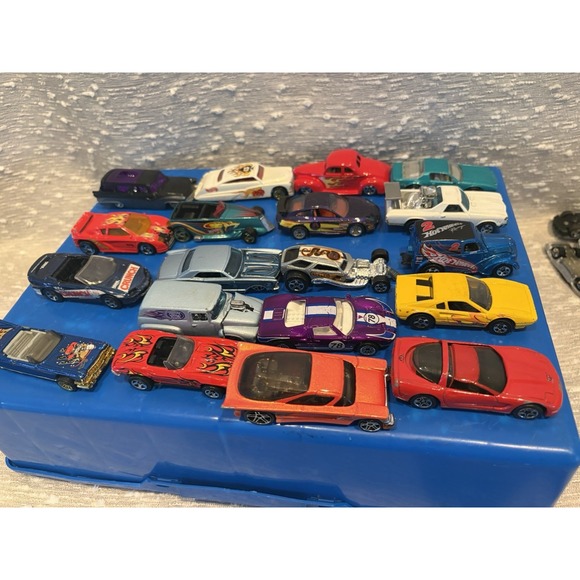 Tara Hot Wheels 48 Car Carrying Storage Case #20020 *( Case Has 42 Cars ) - Picture 2 of 4